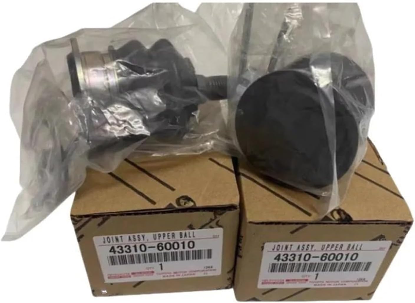 万博で大人気のサントリーセット。エッフェル塔のナポレオンの空容器付